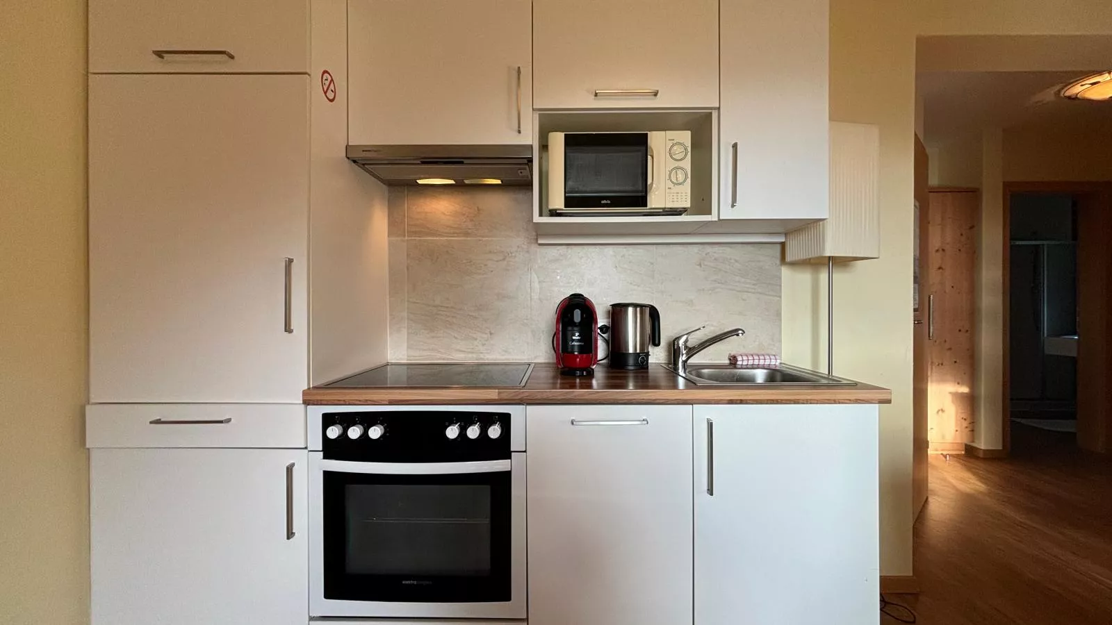 Sonnentanz 1-Kitchen