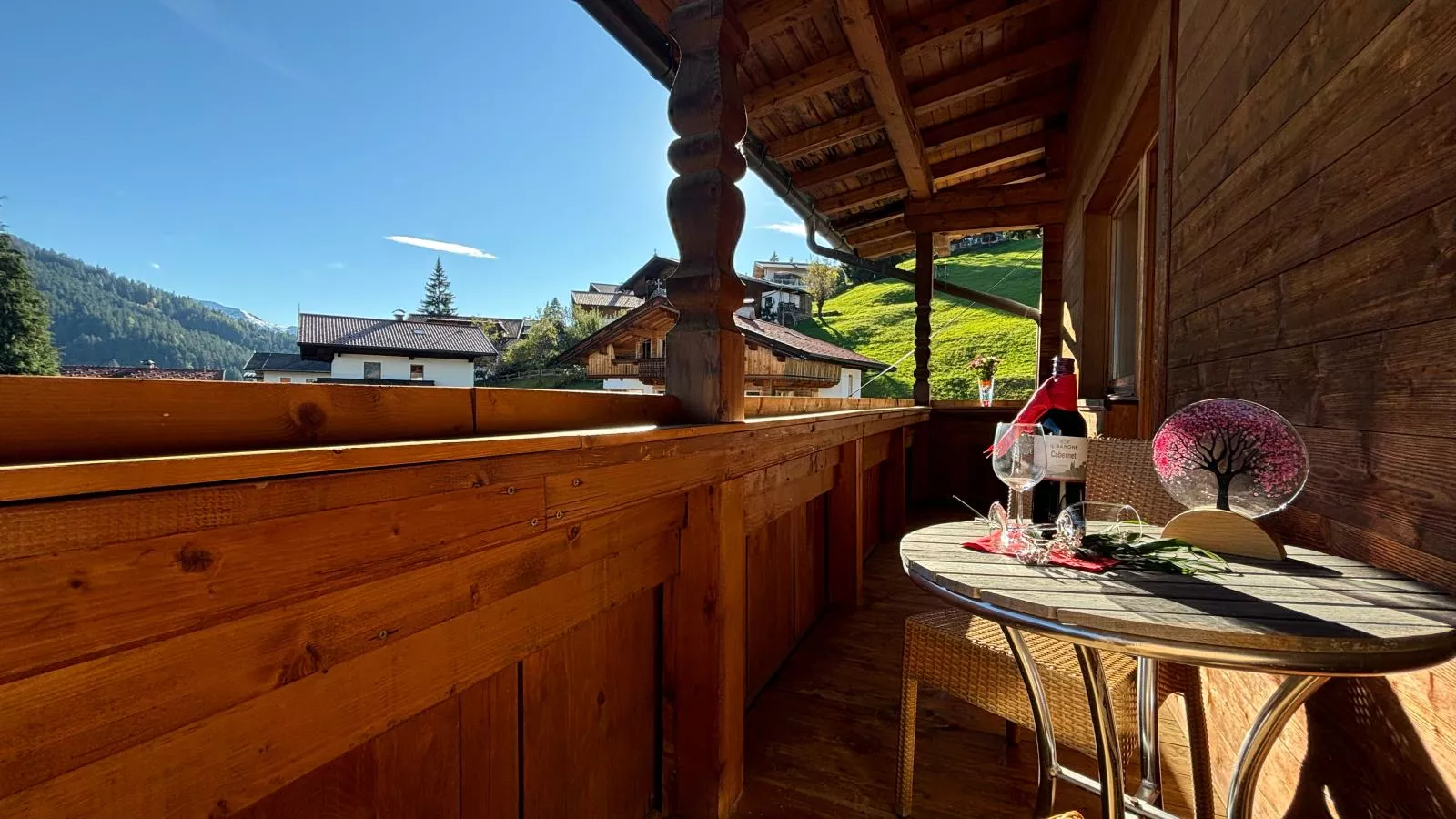 Sonnentanz 1-Terrace balcony