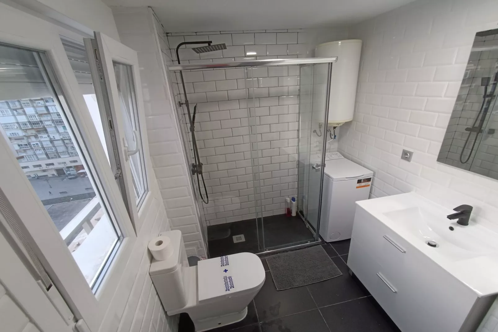 Stella de SteraM FLATS  Torremolinos-Bathroom