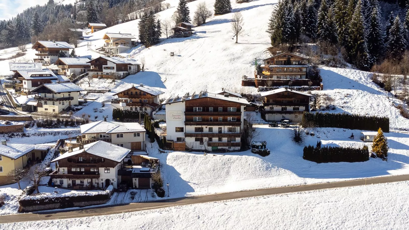 Sonnentanz 1-Exterior winter