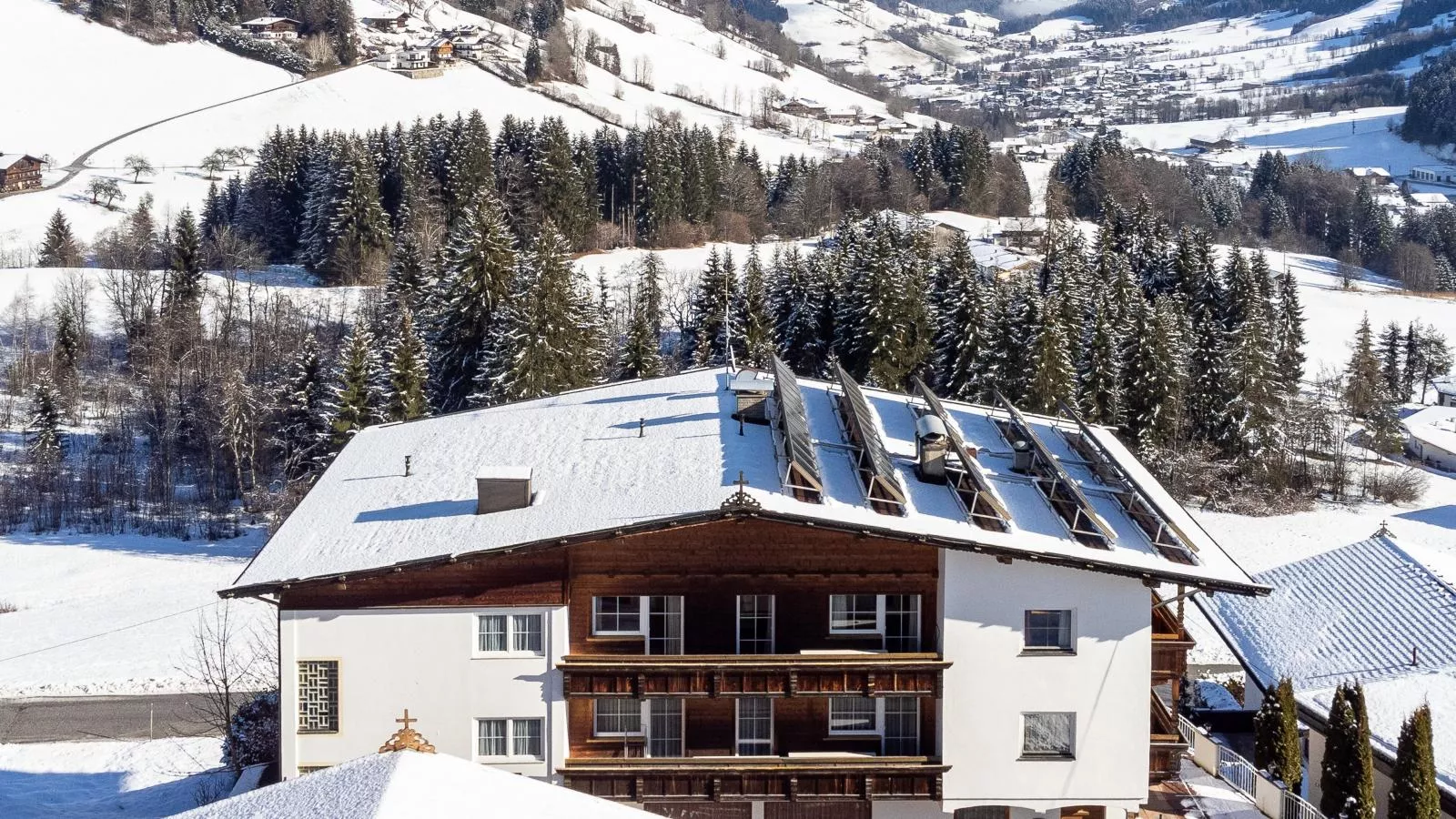 Sonnenschein 1-Exterior winter