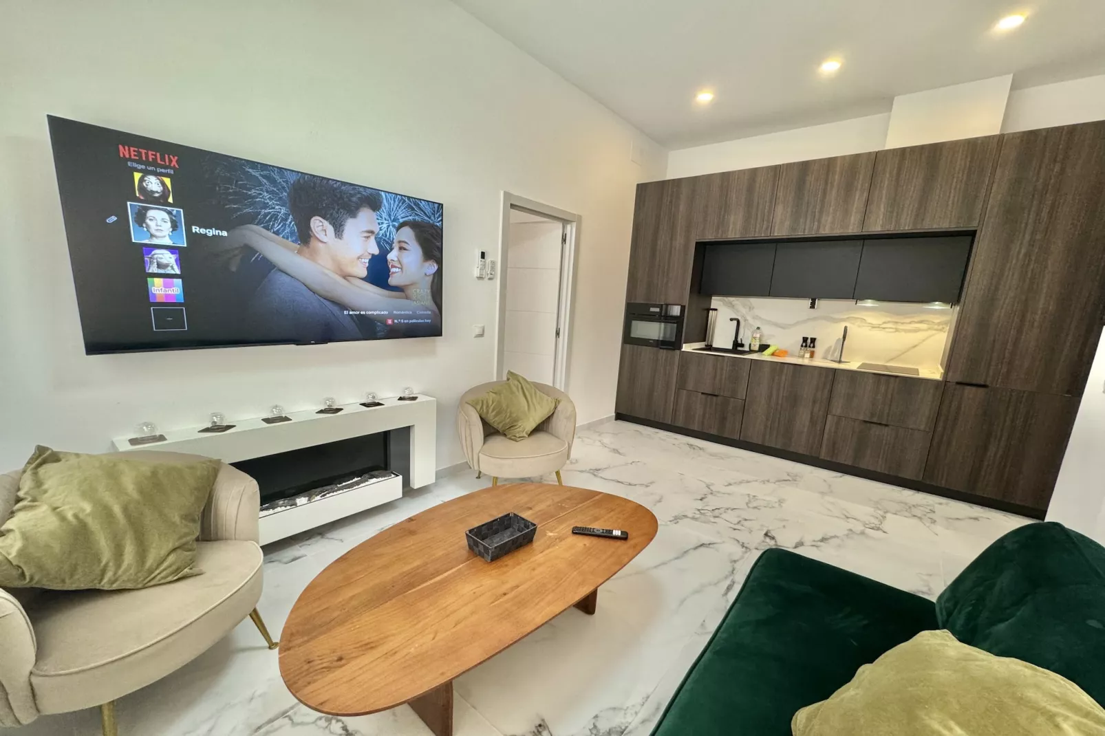 Salmon de SteraM FLATS Torremolinos-Living room