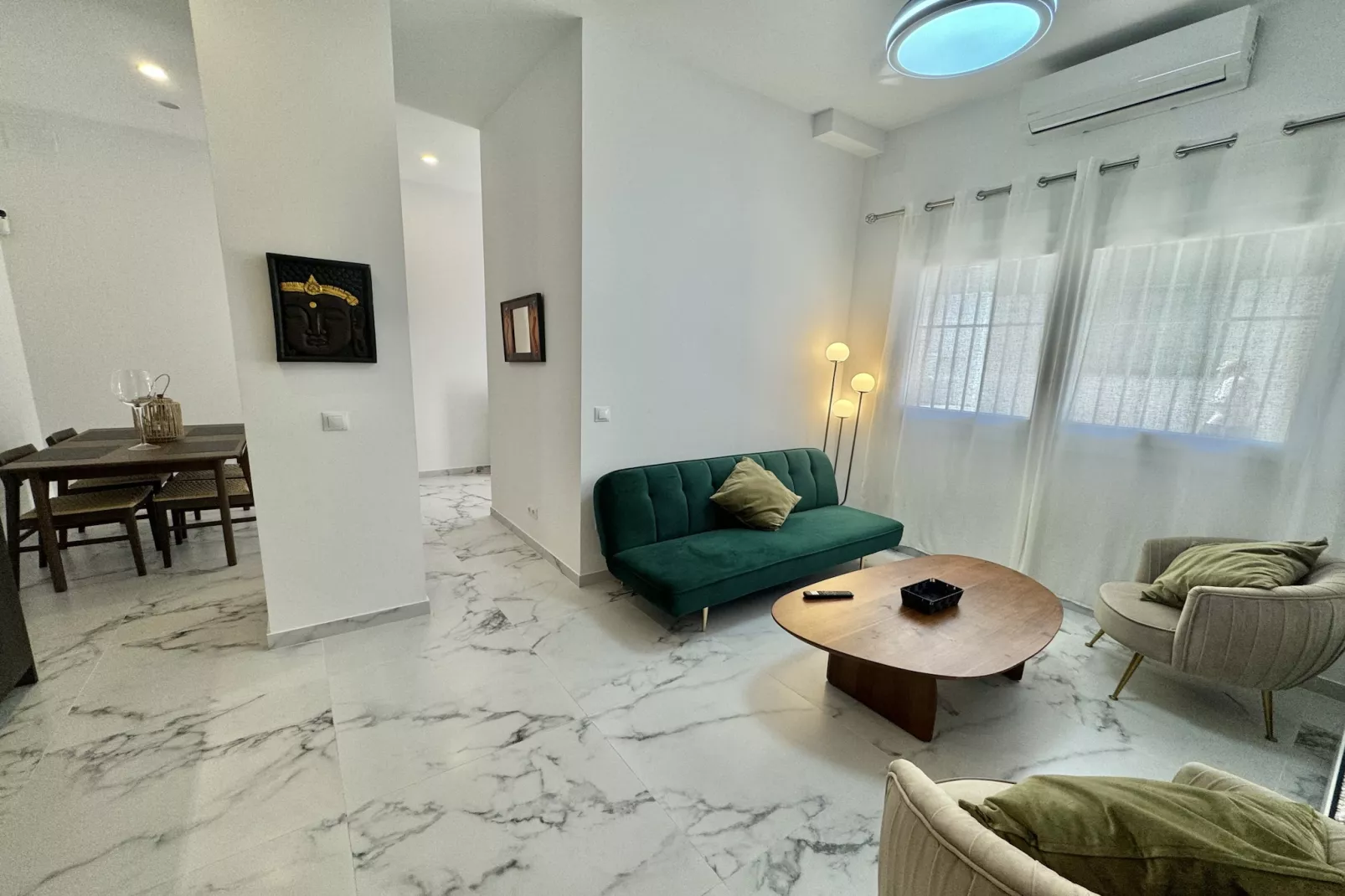 Salmon de SteraM FLATS Torremolinos-Living room