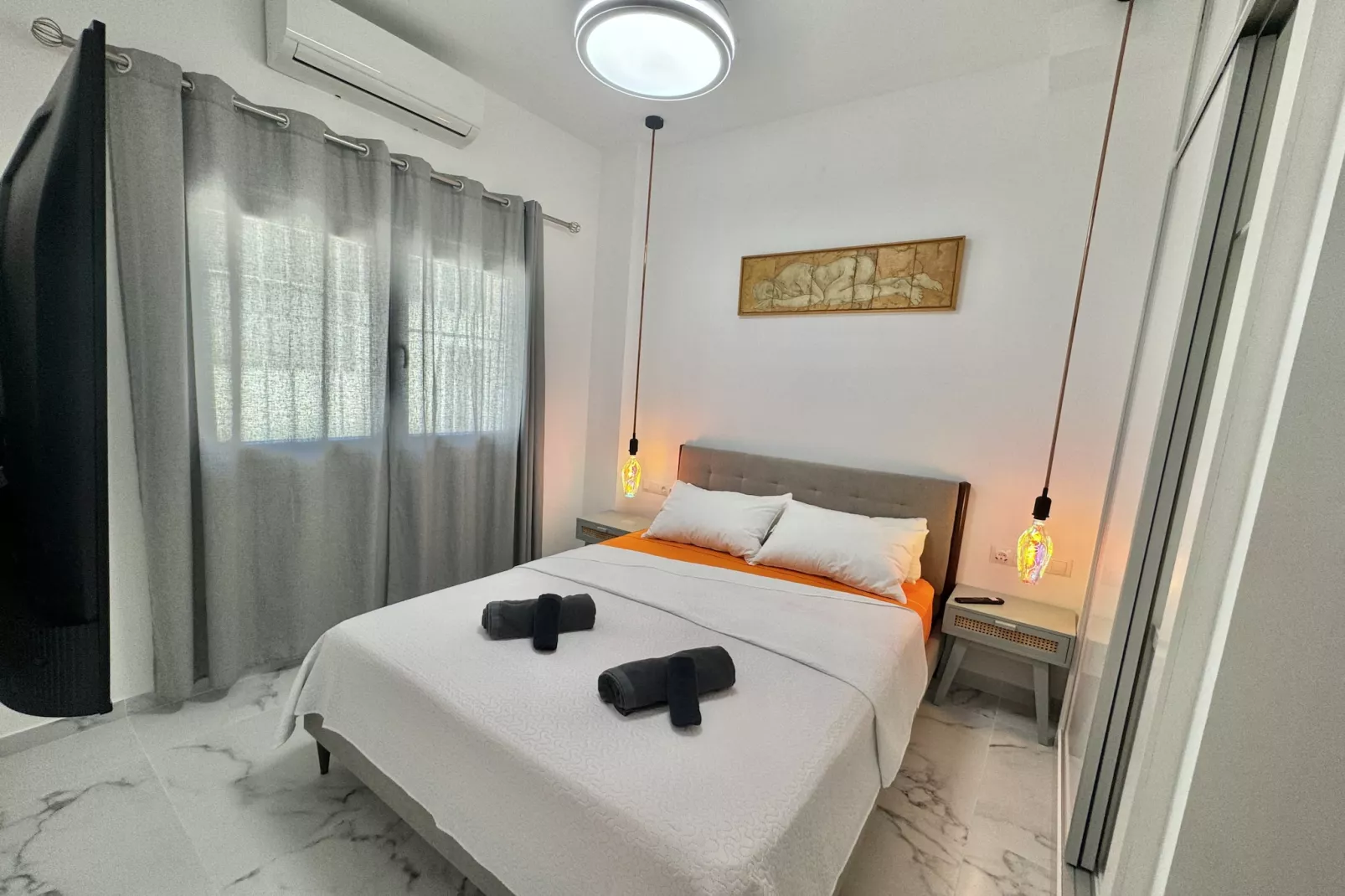 Salmon de SteraM FLATS Torremolinos-Bedroom