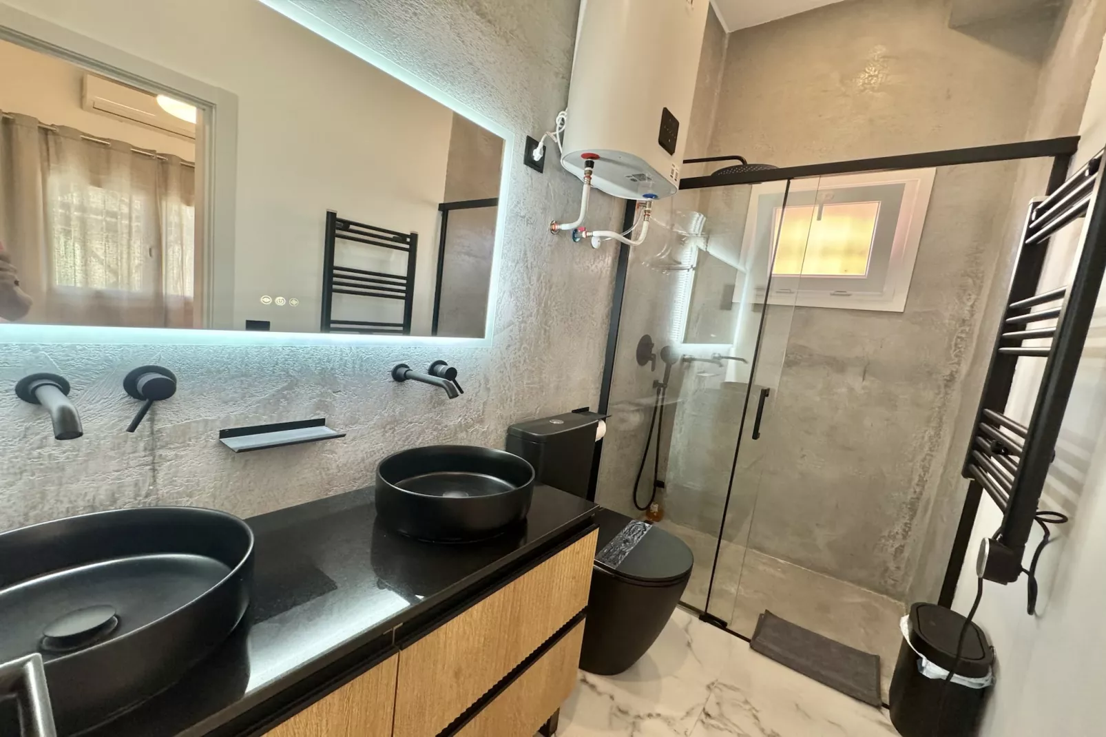 Salmon de SteraM FLATS Torremolinos-Bathroom