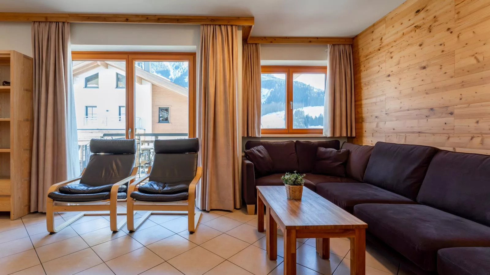 Panoramablick Ski in - Ski out-Wohnzimmer