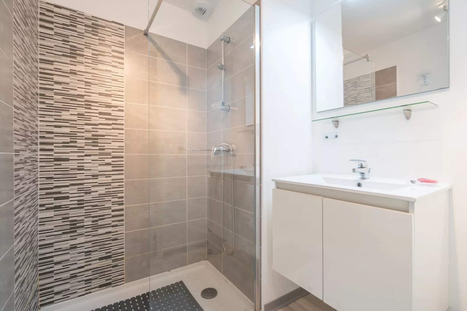 La Dune N°01 - VILLA 3P6-Bathroom