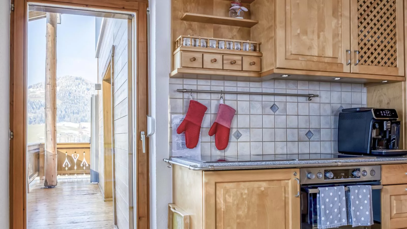 Linden Platzl-Kitchen