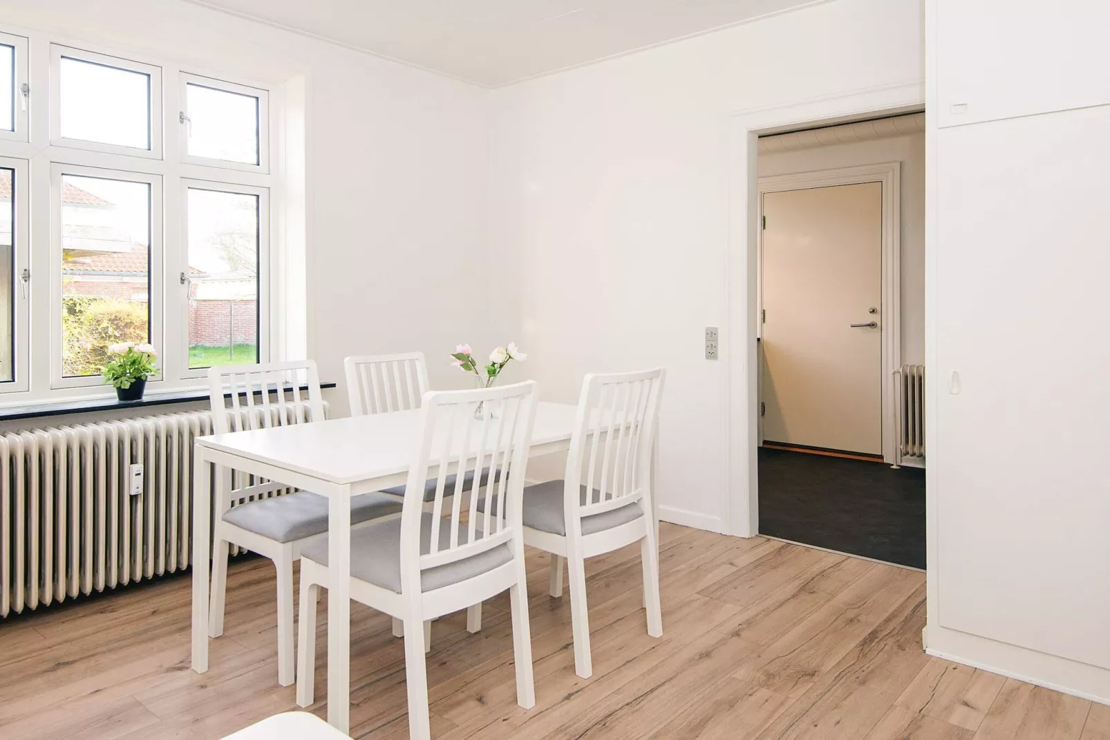 4 person holiday home in Ringkøbing-Indoor