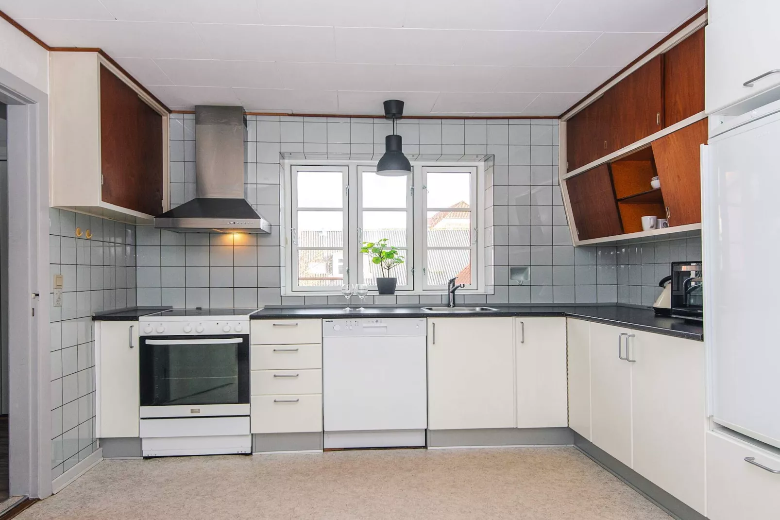 Holiday home, by the harbour-Indoor