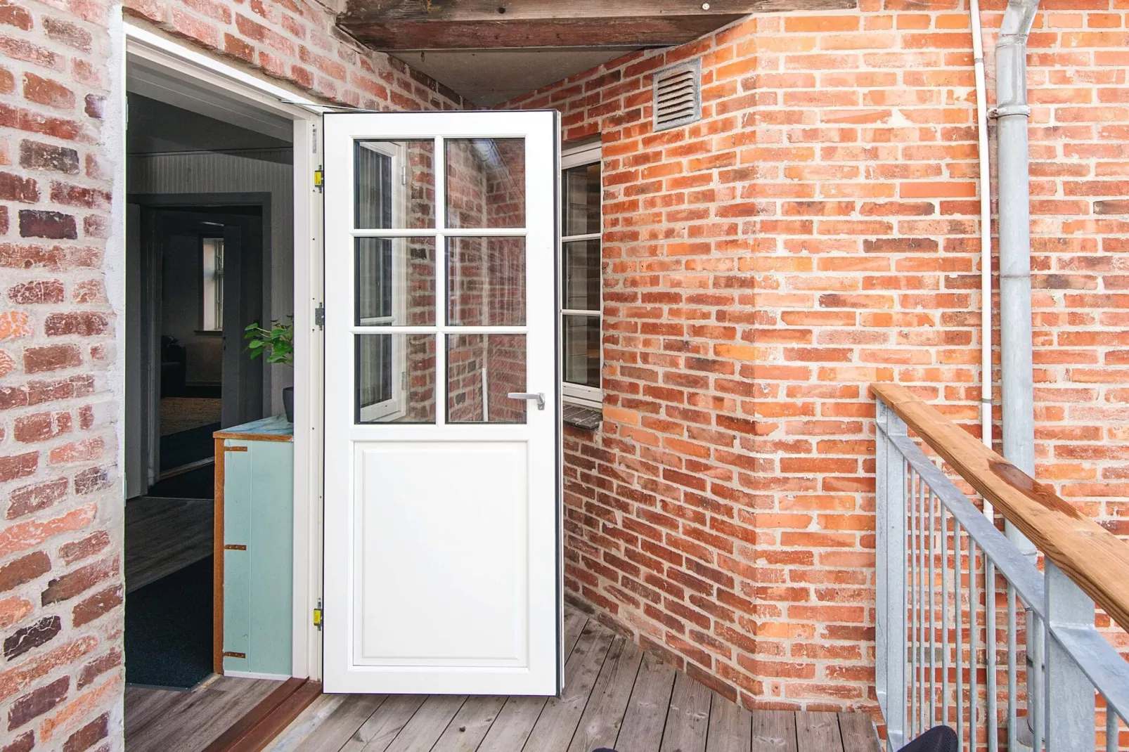 Holiday home, by the harbour-Indoor