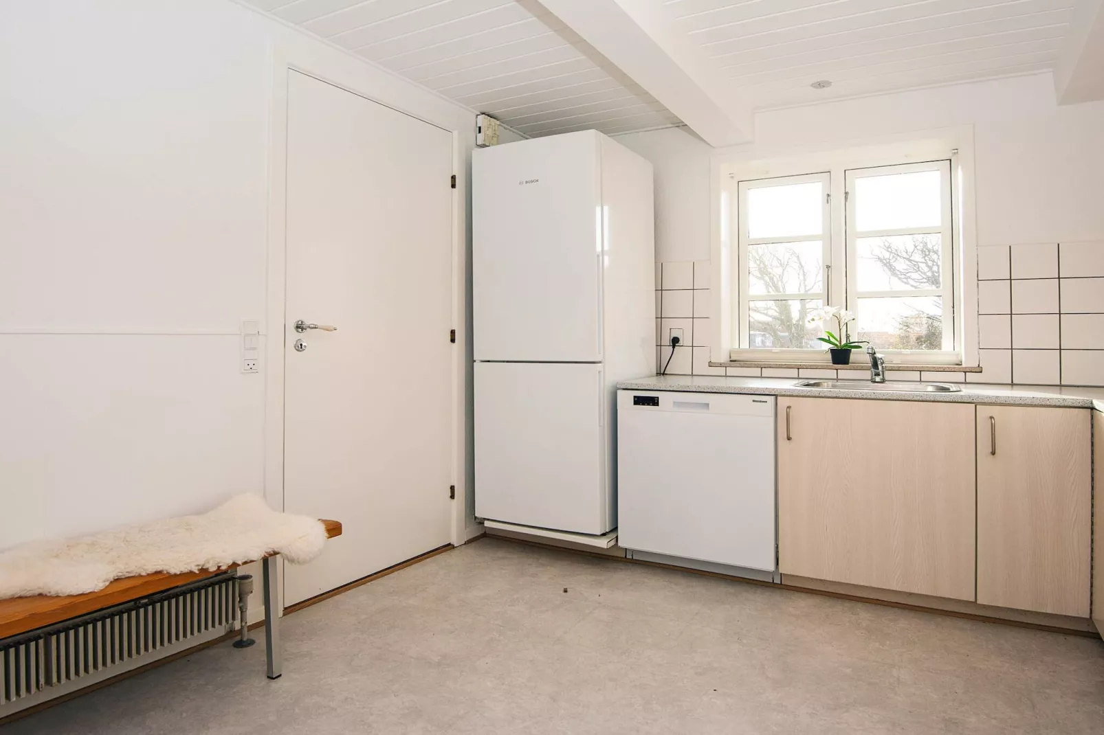 2 person holiday home in Ringkøbing-Indoor