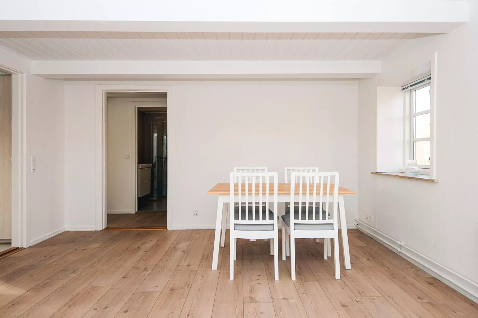 2 person holiday home in Ringkøbing-Indoor