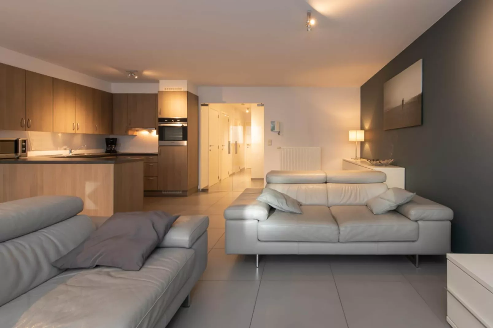 Odyssey 0201-Living room