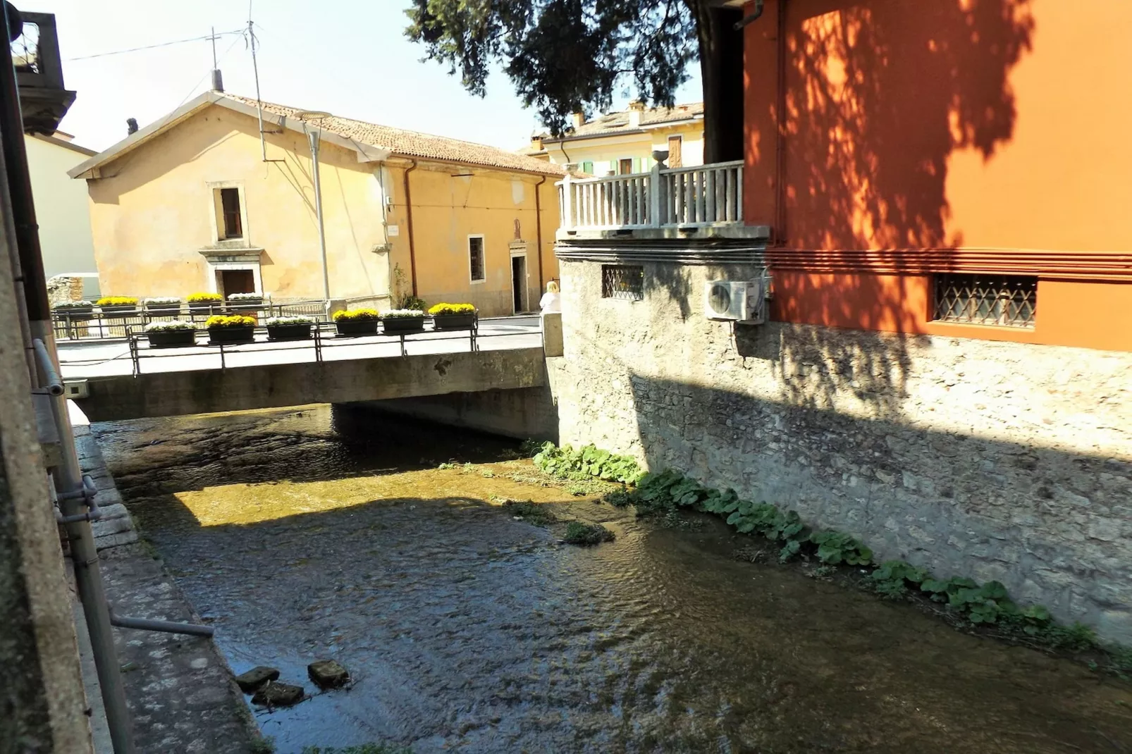 Palazzo Gusa-View summer