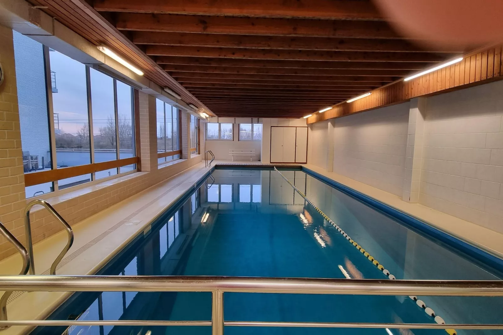 Romanza 0405-Pool