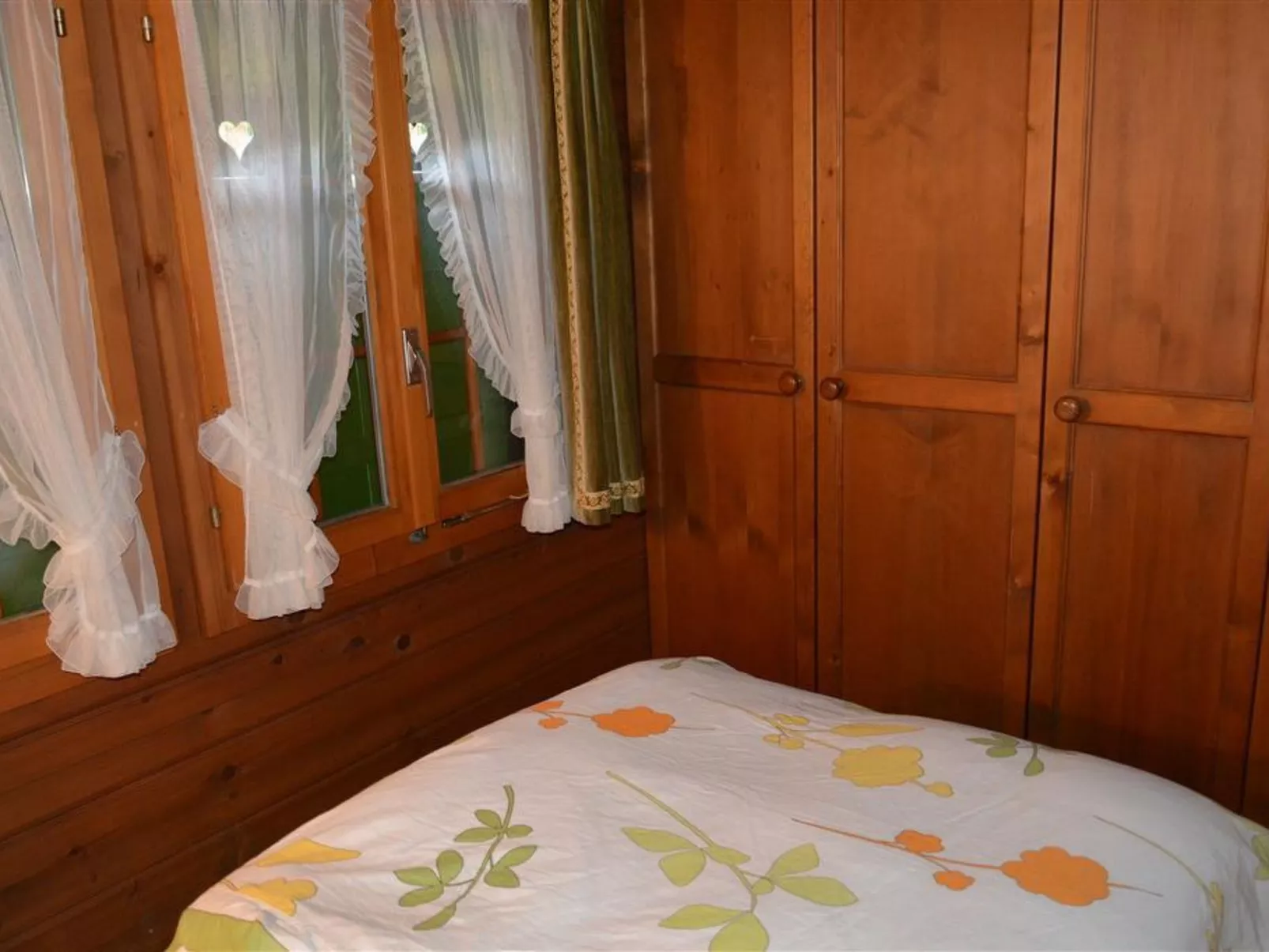 Abnaki, Chalet-Inside