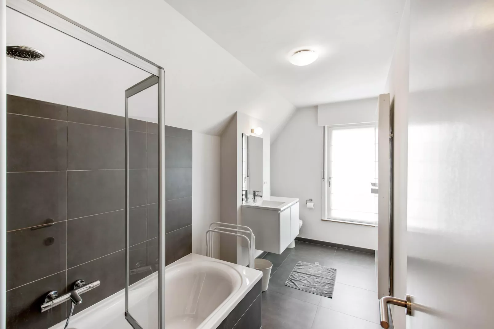 La Notre-Bathroom
