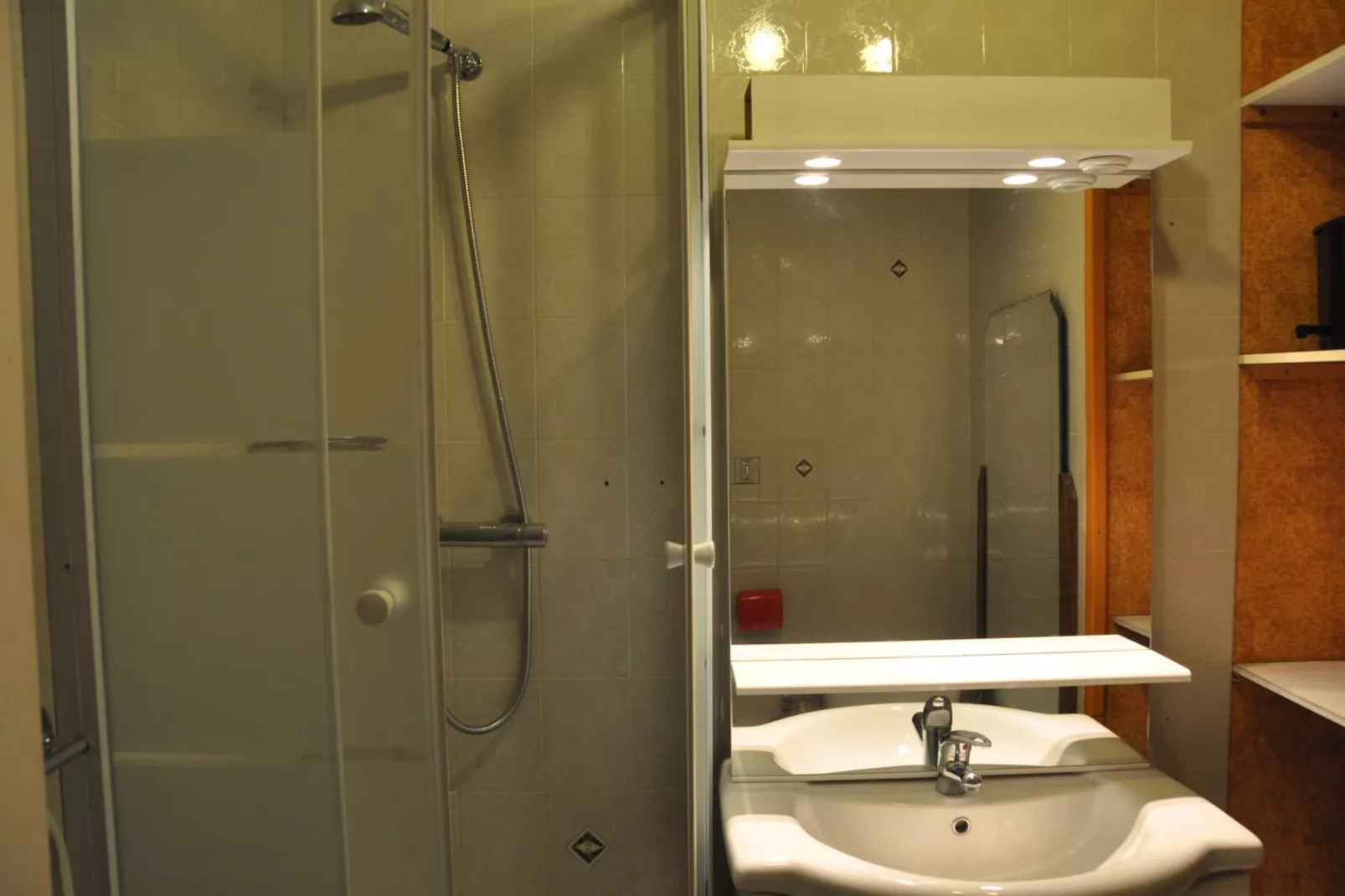 Olympe N°104 - ST4-Bathroom