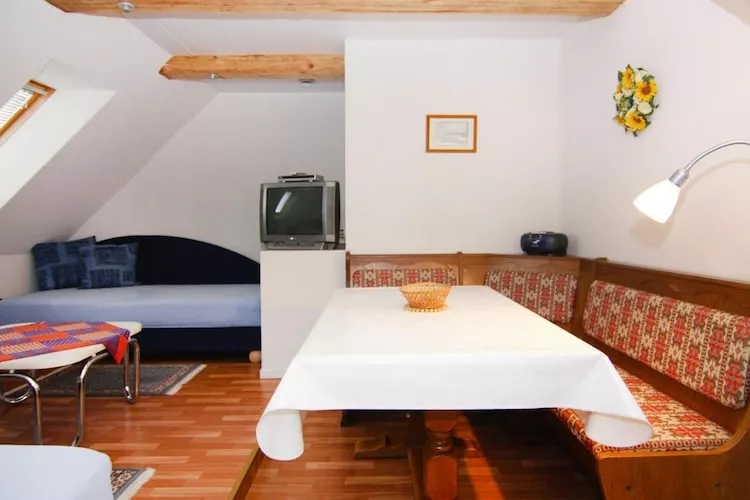 Gutshaus Schulenbrook Esche 30 m² 3 P-Esszimmer