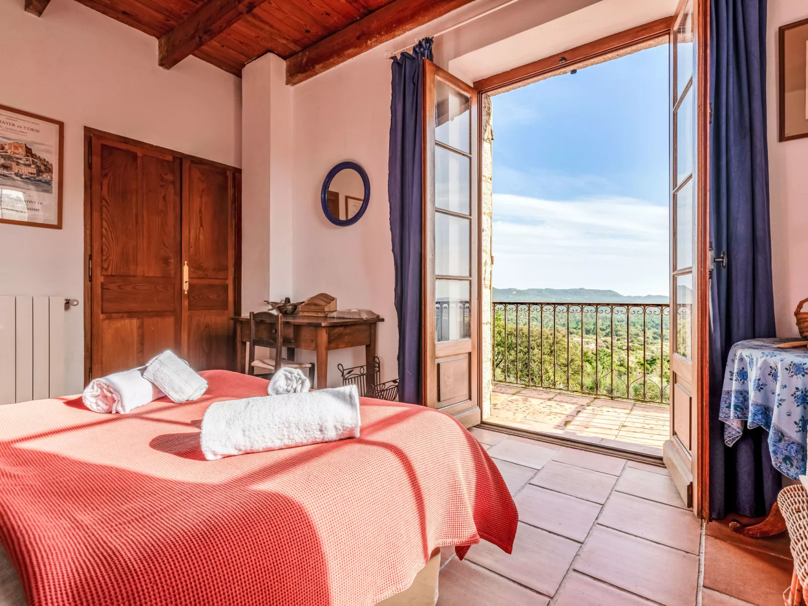 Casa Gialla-Inside