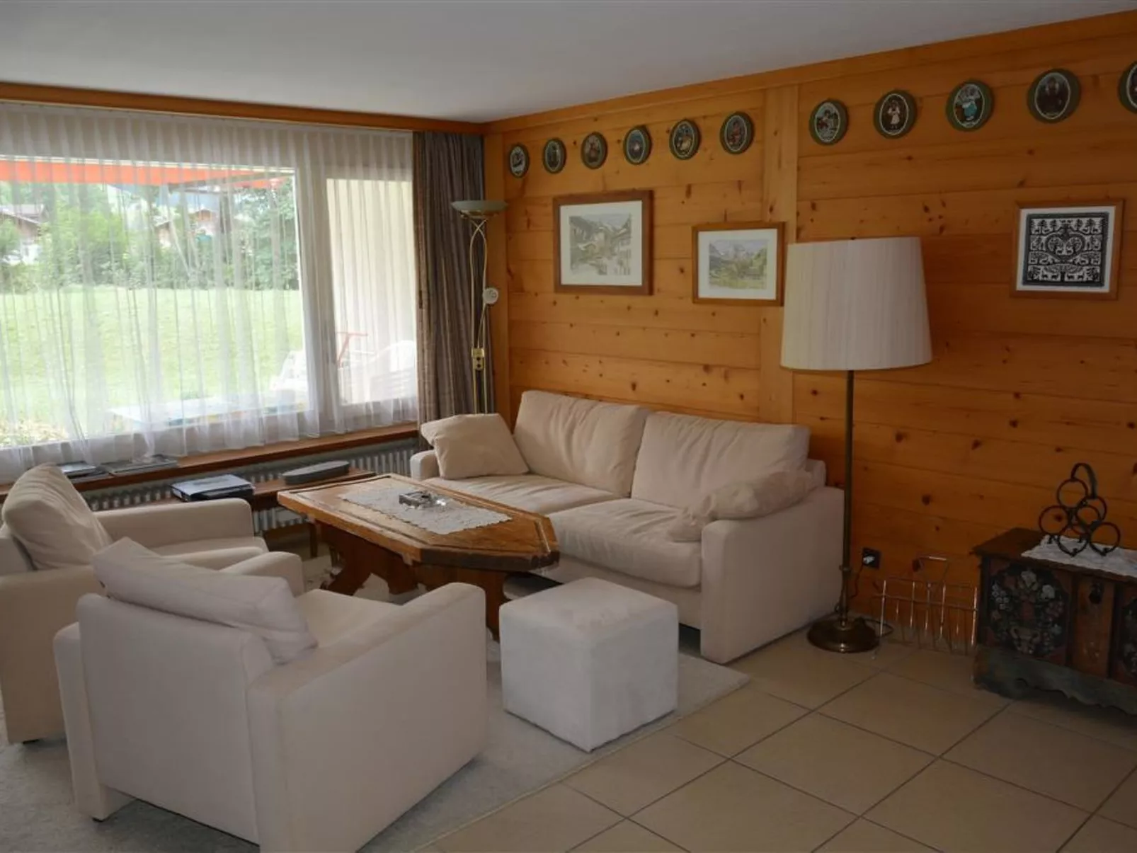 La Sarine 20-Inside