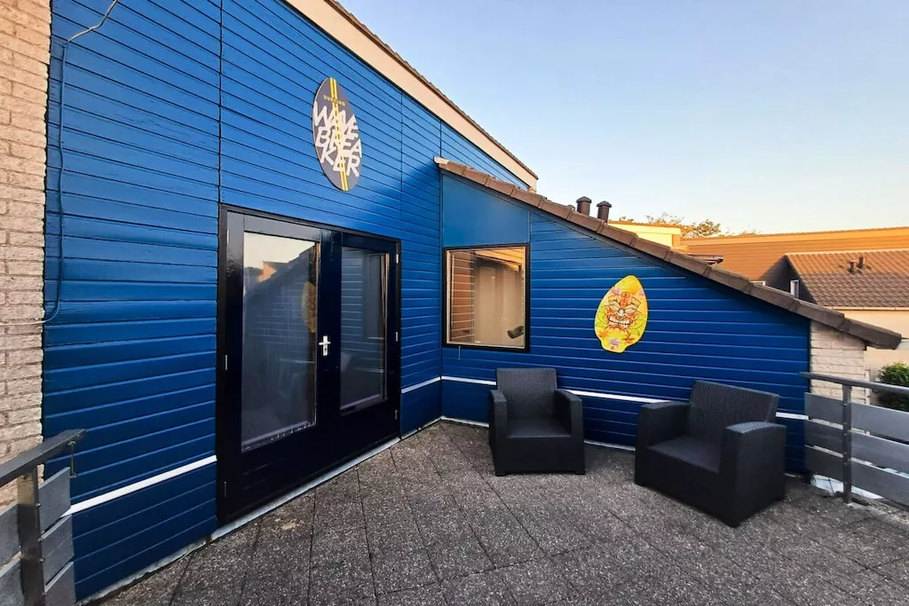 293298-Exterior summer