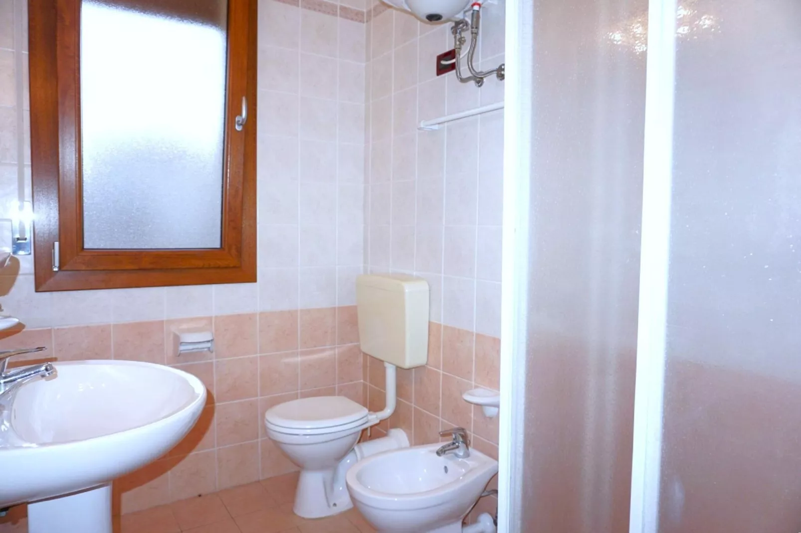 Ginepri C 10-Badezimmer