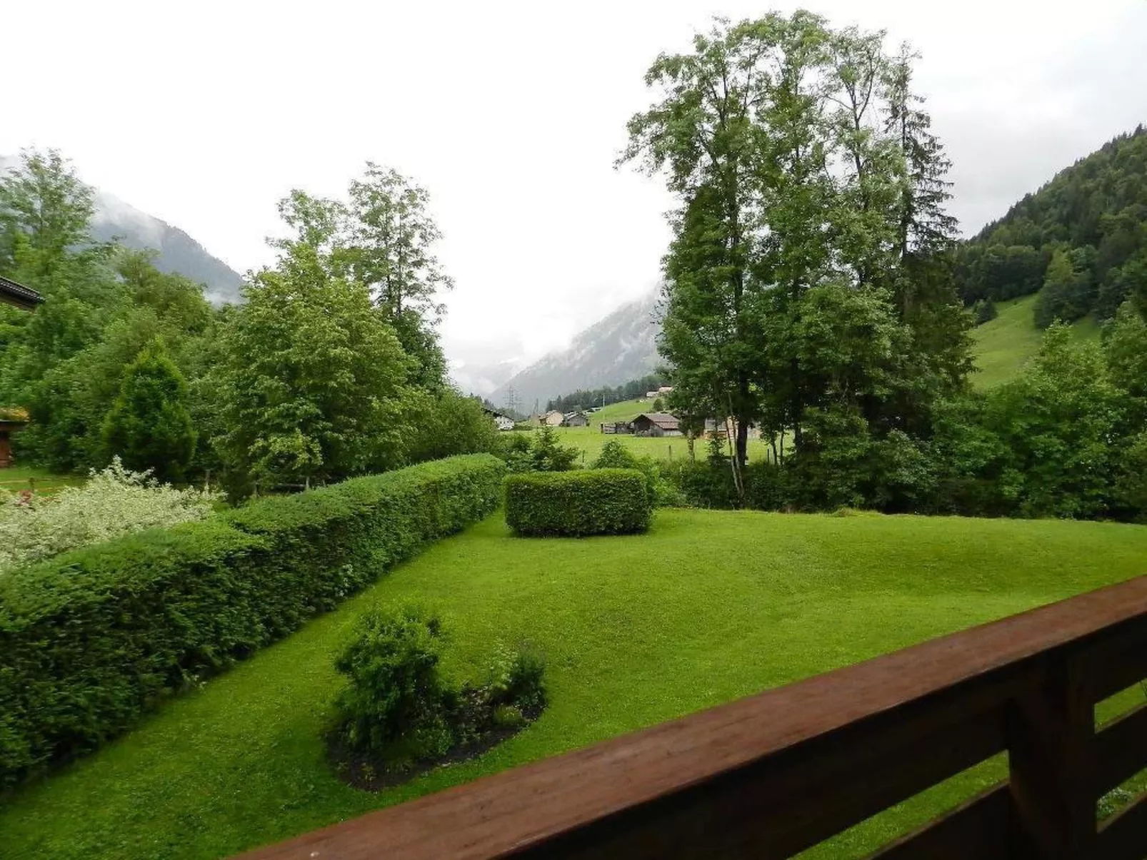 La Sarine 124-Outside