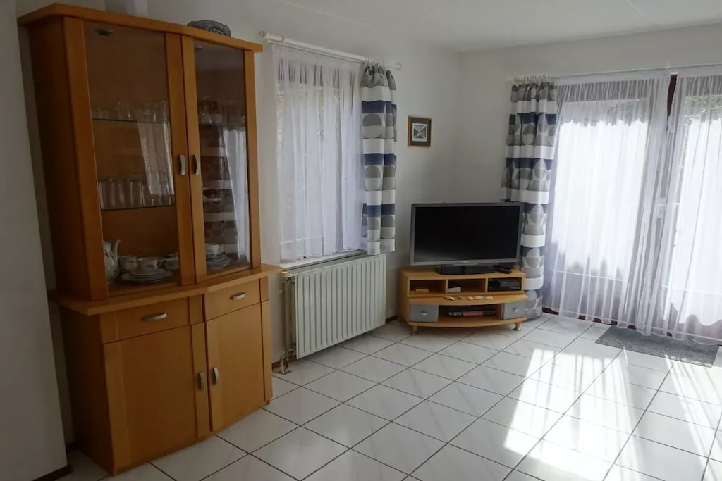 394165-Living room