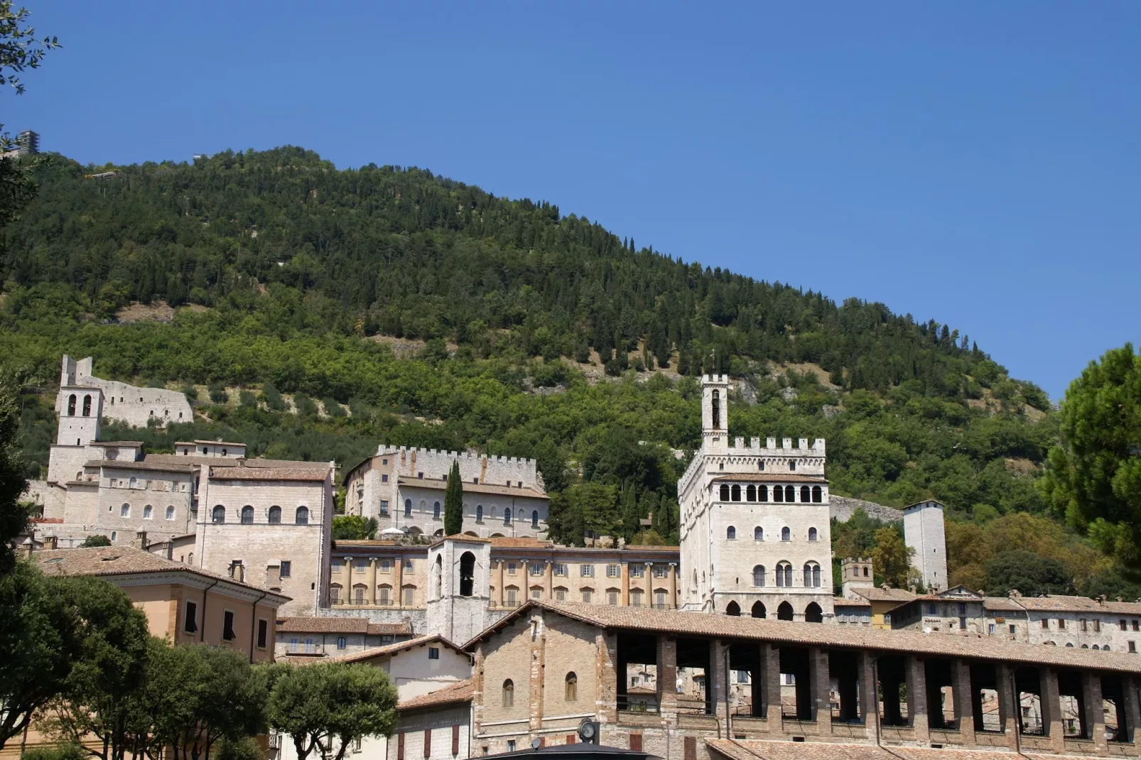 Podere Montone Fienile-Areas summer 1km