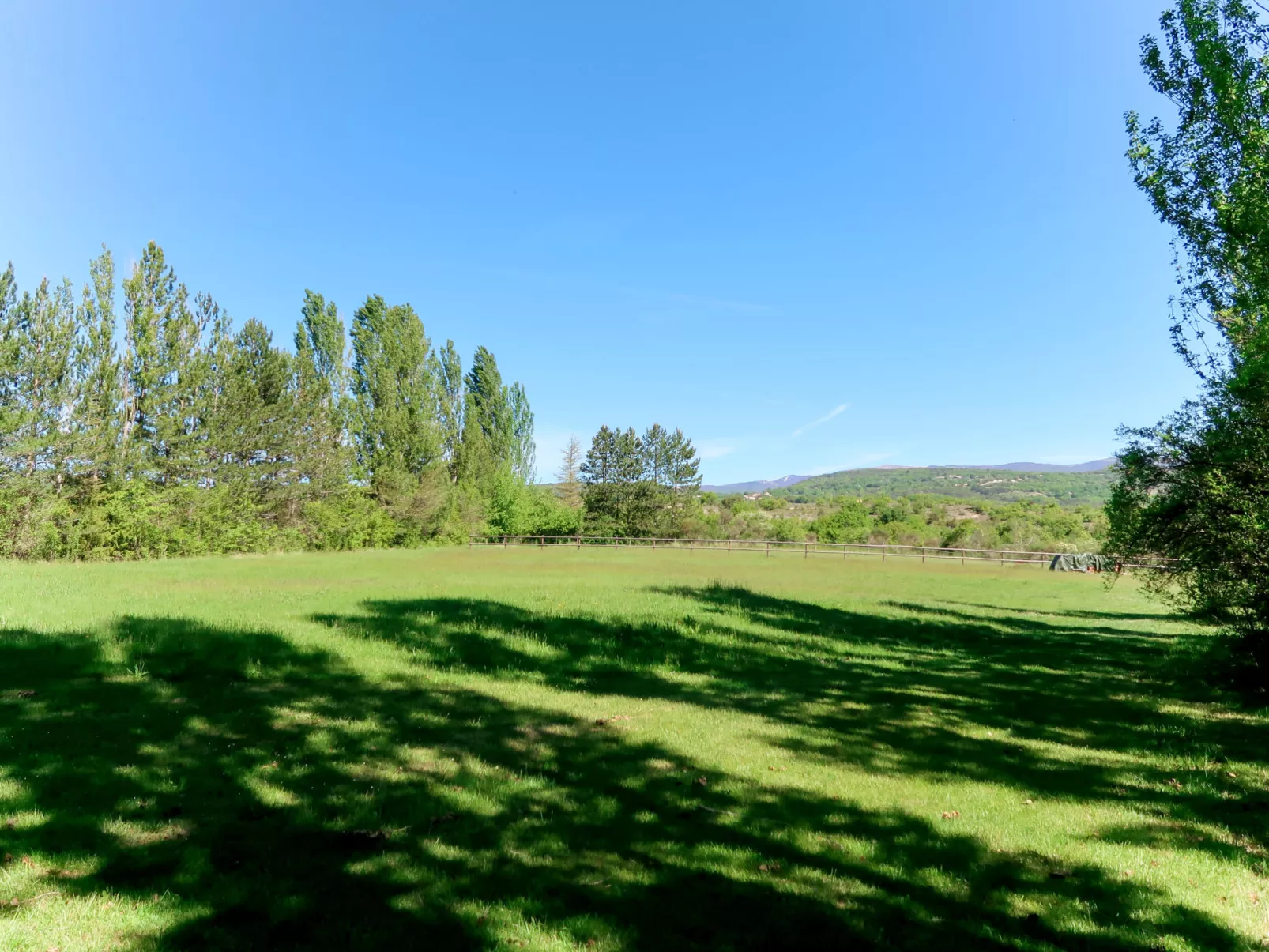Mas des Collines-Outside