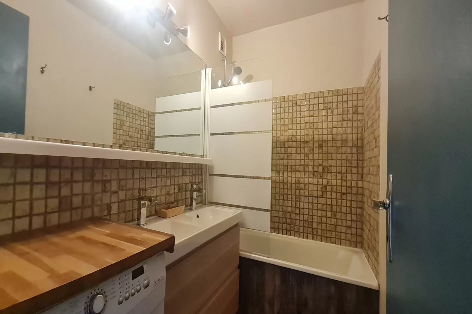 Meijotel A N°28 - ST4-Bathroom