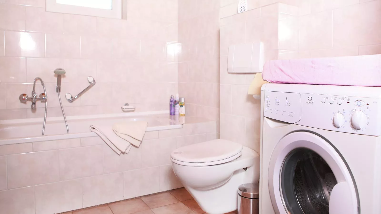 Erve Koeleman-Bathroom