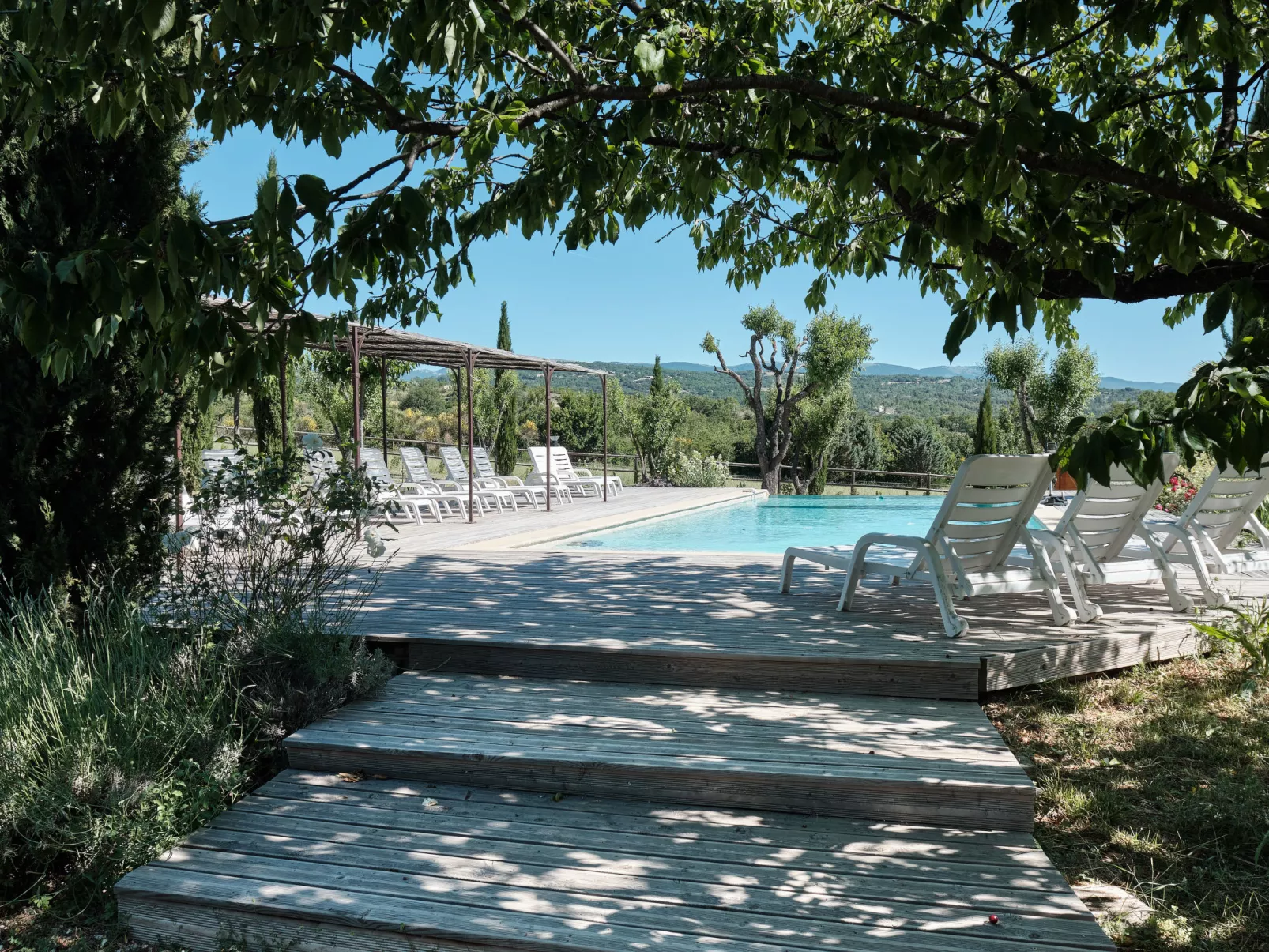 Mas des Collines-Outside