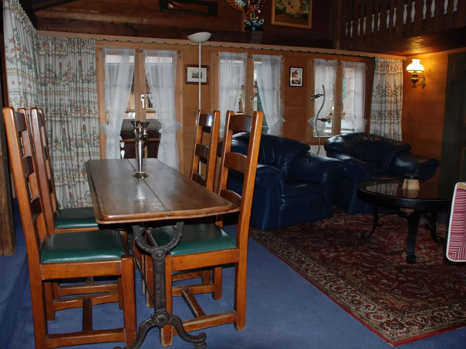 Le Vieux Chalet-Drinnen
