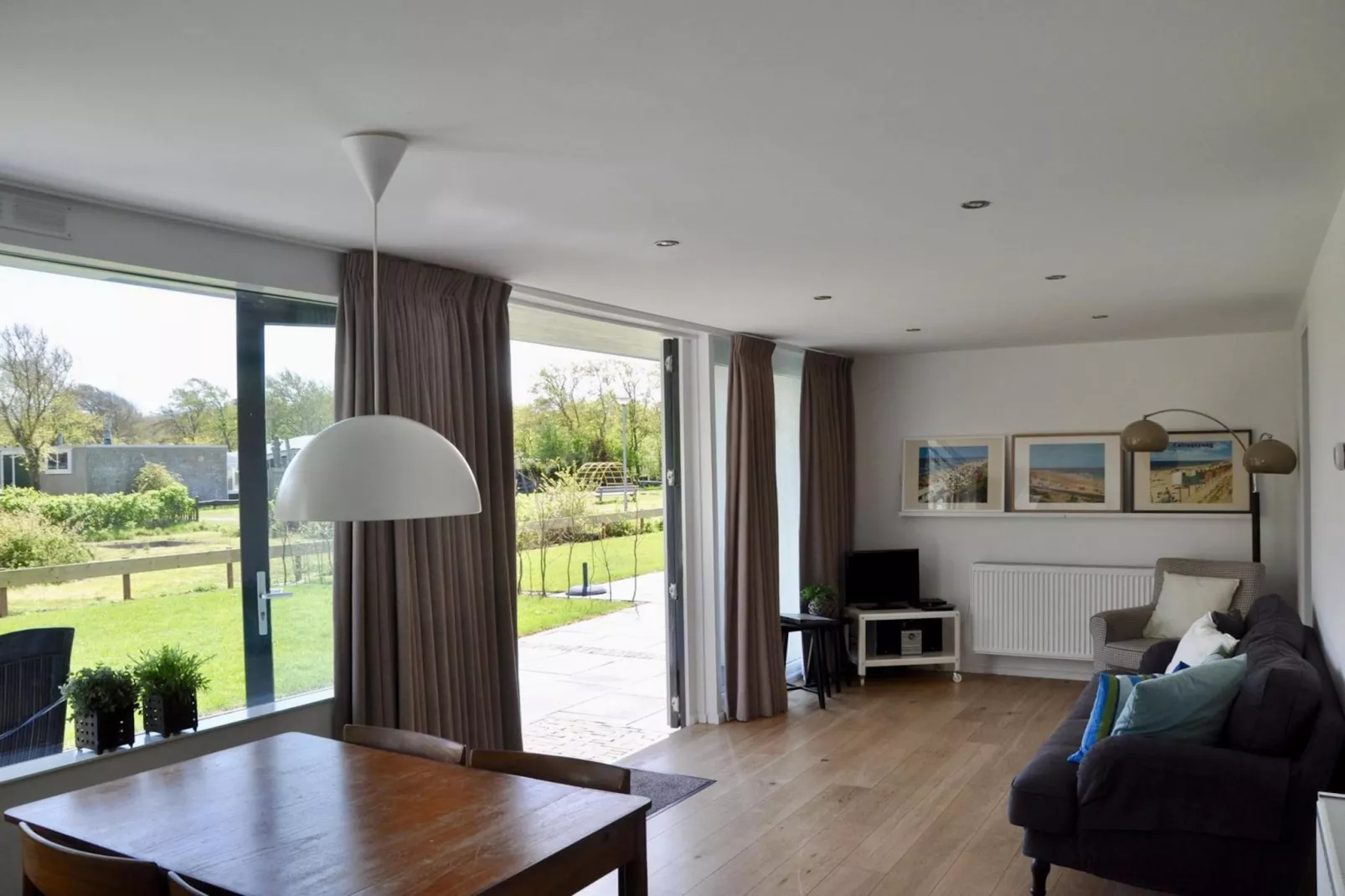 Garnekuul 72-Living room
