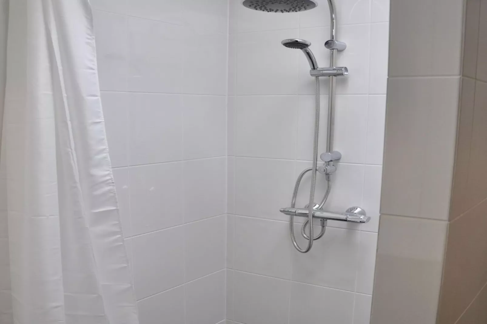 Garnekuul 72-Bathroom