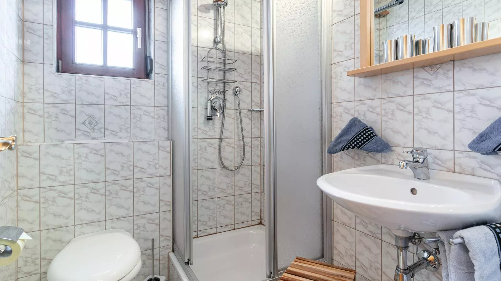 Mohr-Bathroom