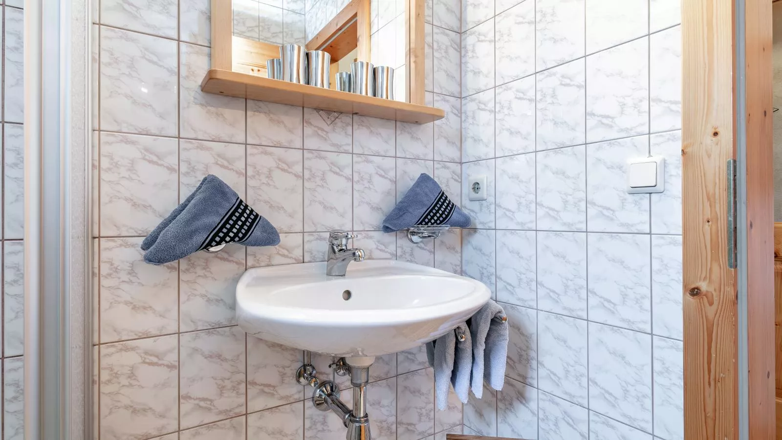 Mohr-Bathroom