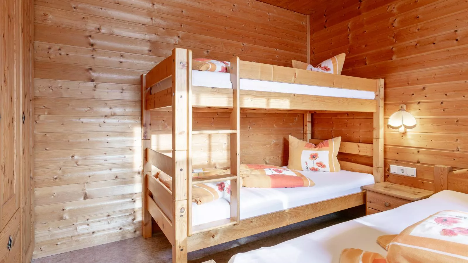 Mohr-Bedroom