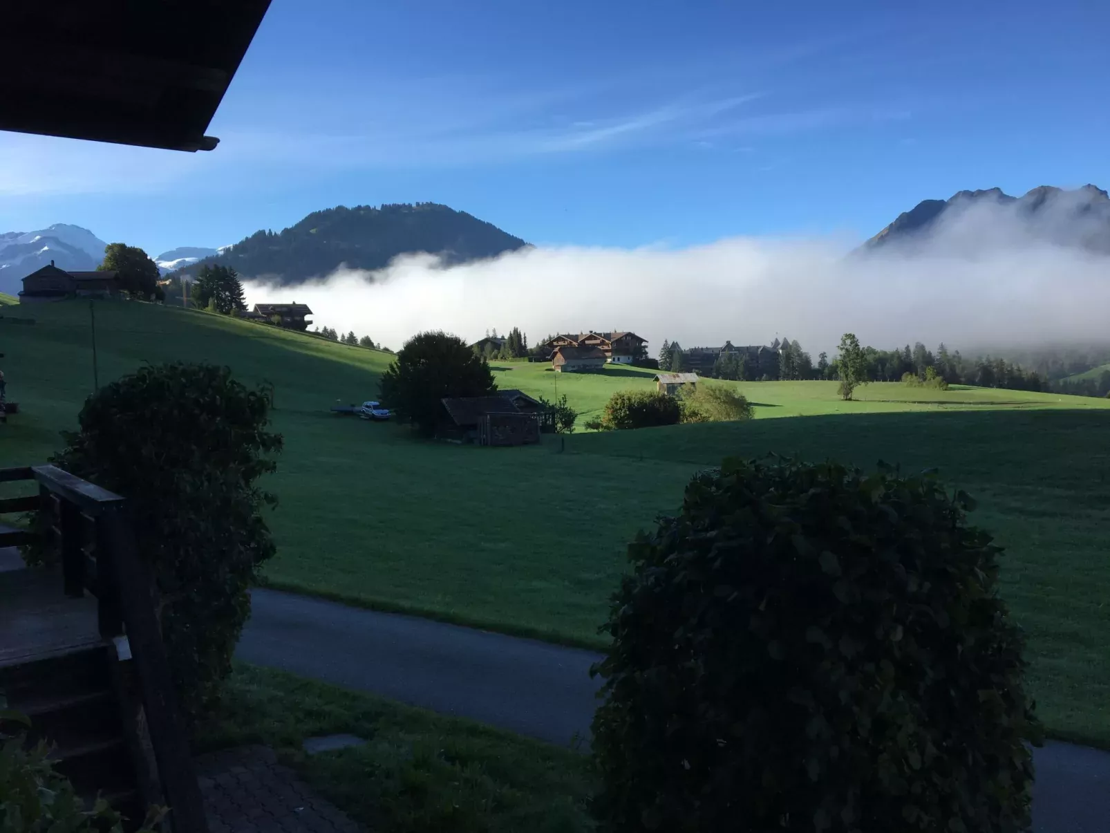 Aerneli, Chalet-Draußen