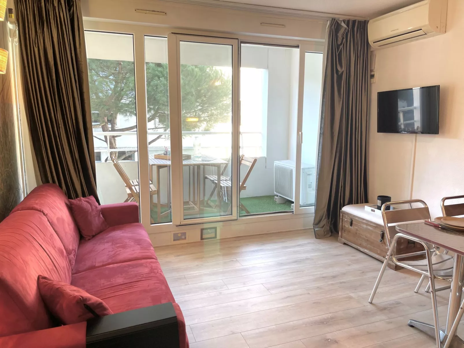 Le Trianon-Drinnen