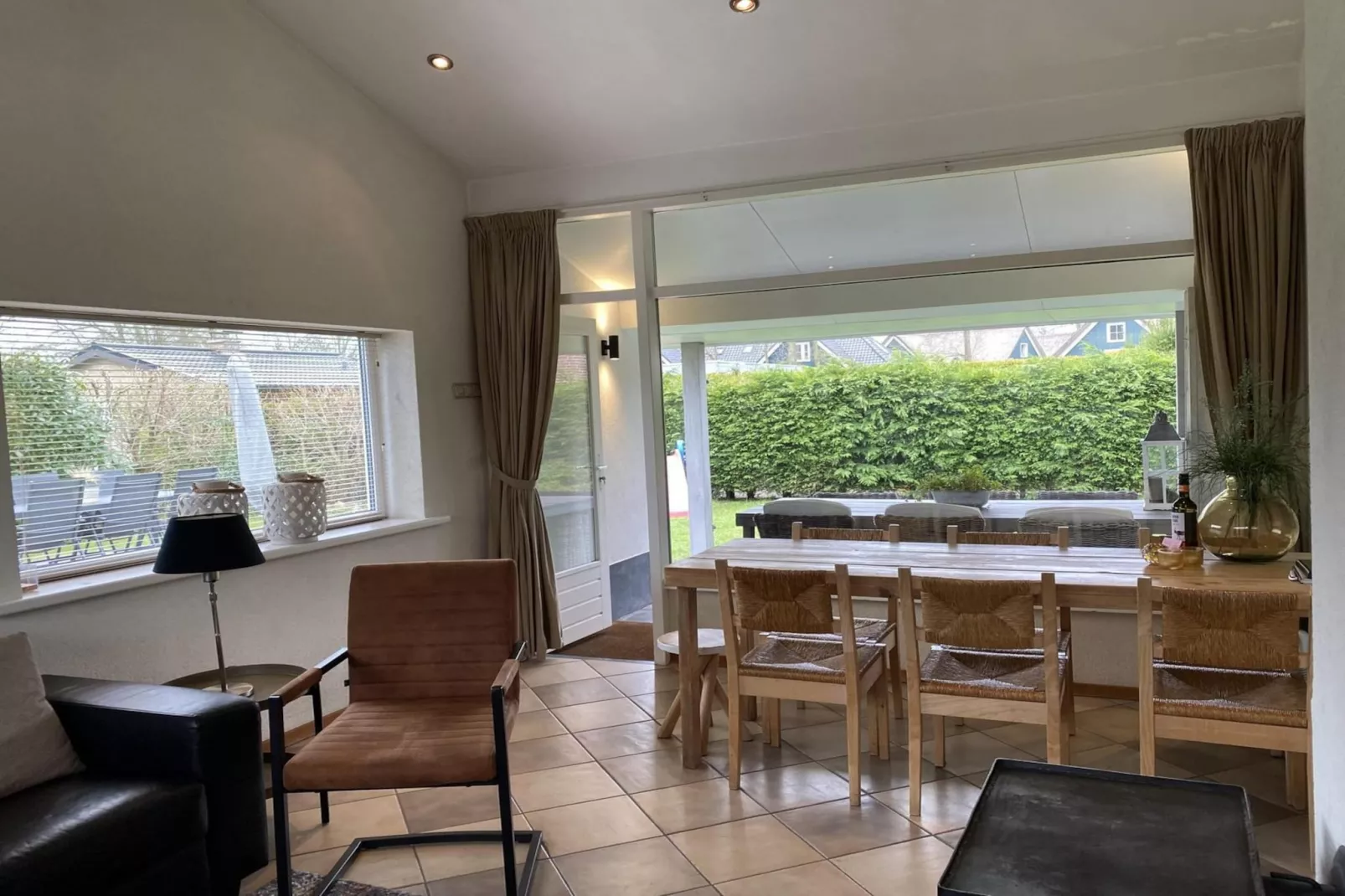 Zeewaard 37-Dining room