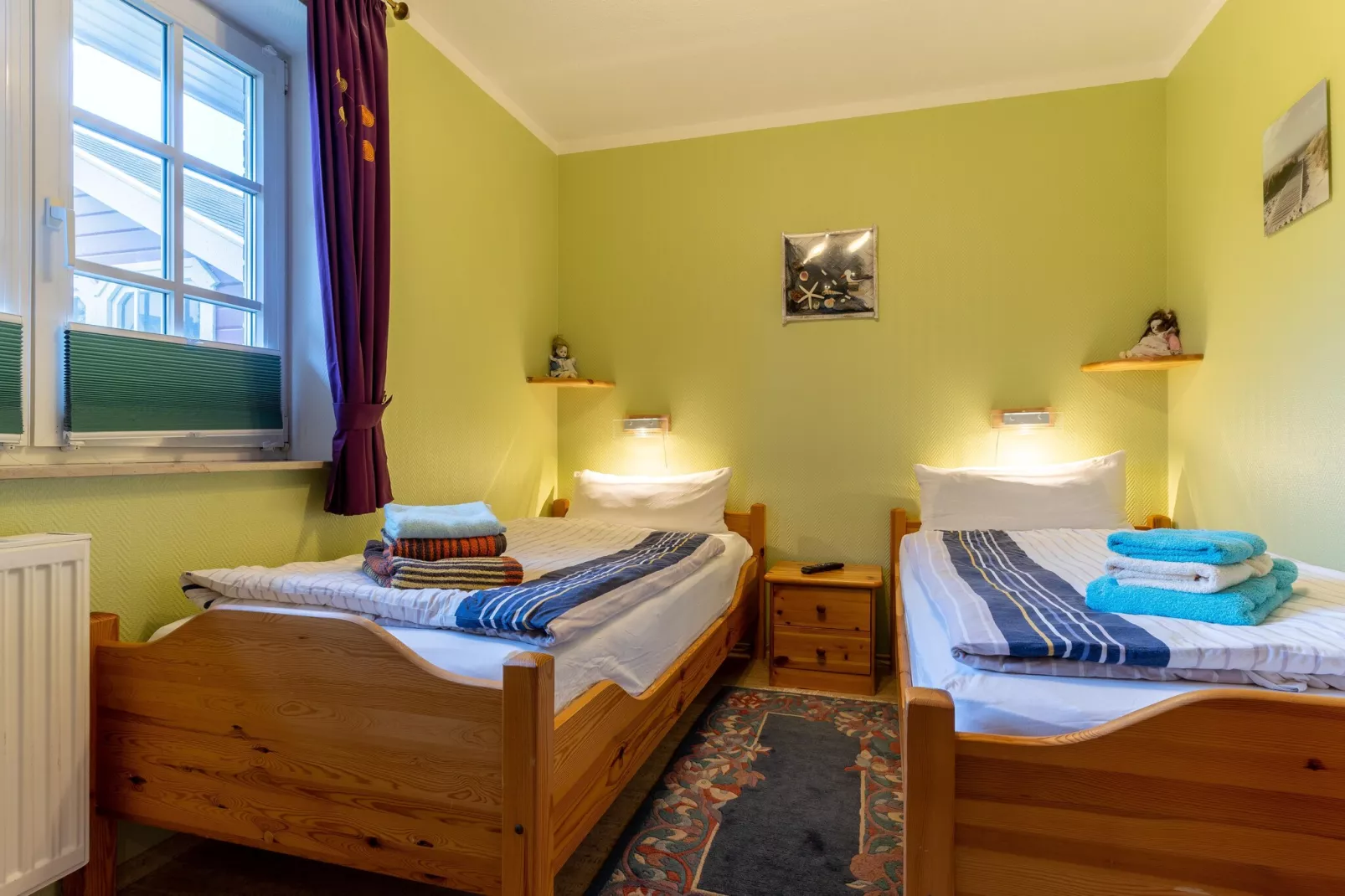 Haus Deichsfenne - Wohnung 2 / 3 Personen-Bedroom