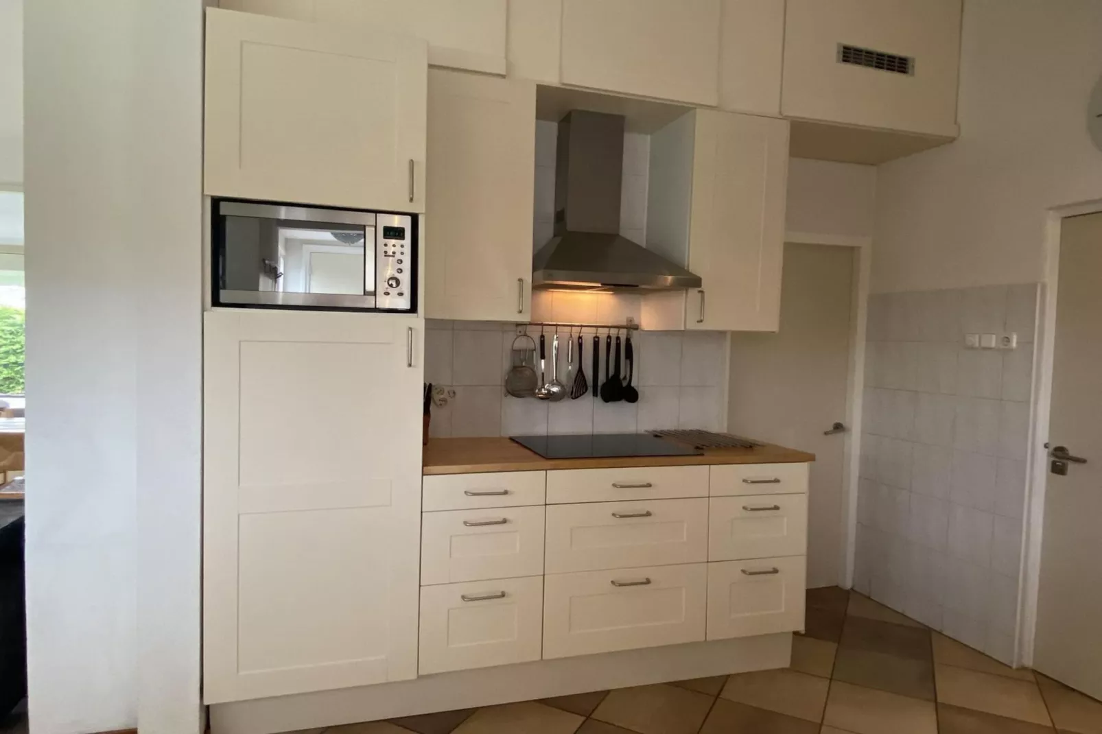 Zeewaard 37-Kitchen