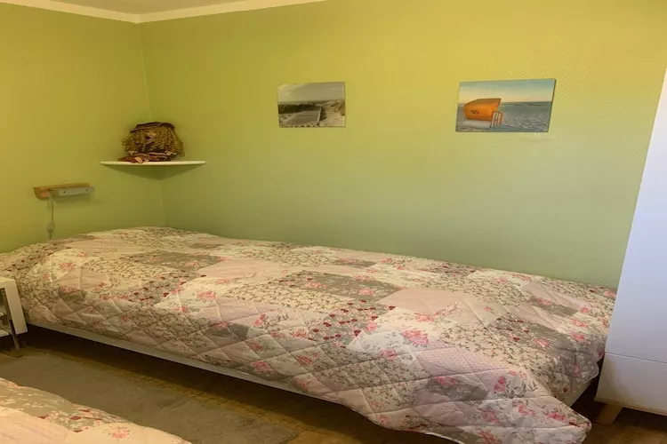 Haus Deichsfenne - Wohnung 2 / 3 Personen-Bedroom