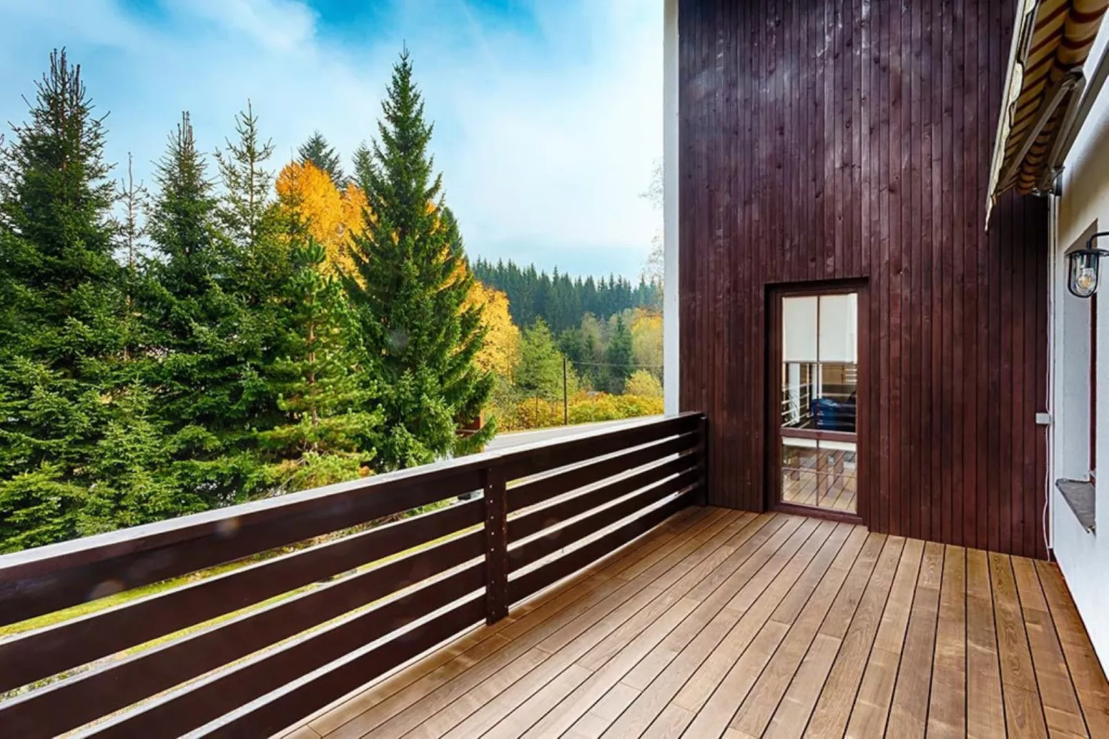 Harrachov LHJE263-Terrace