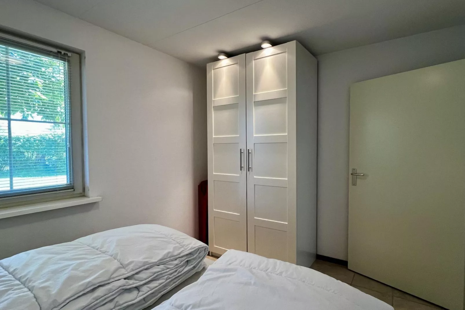 Eureka 100-Bedroom
