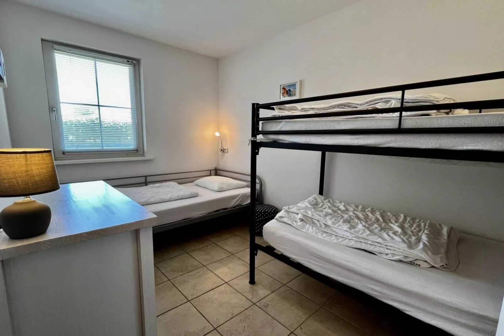 Eureka 100-Bedroom